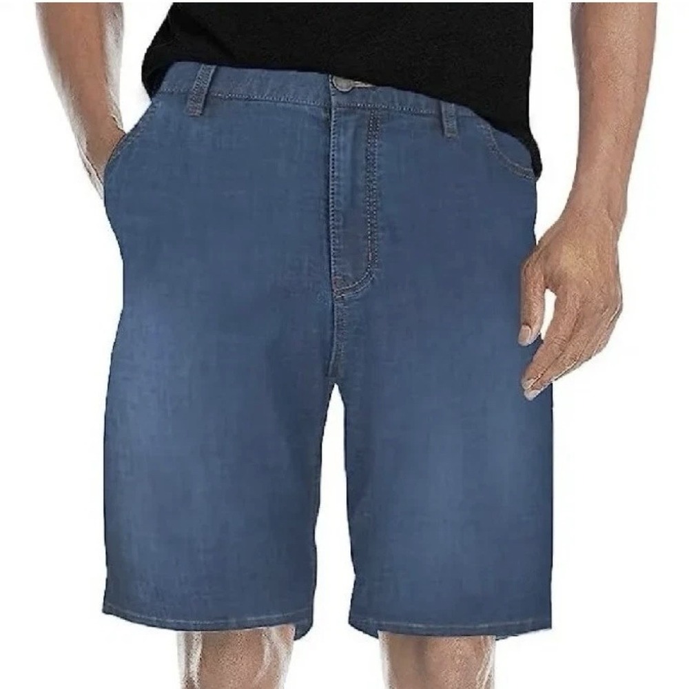 Agile Men's Flex Fit Medium Wash Blue Denim Shorts Size 32 NWT